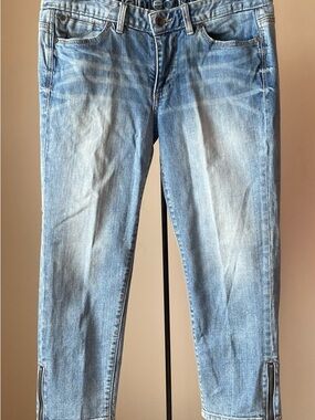 Calvin Klein Jeans Ultimate Skinny Women's Capri's Ankle Zip Cuffs Size 29 Beach